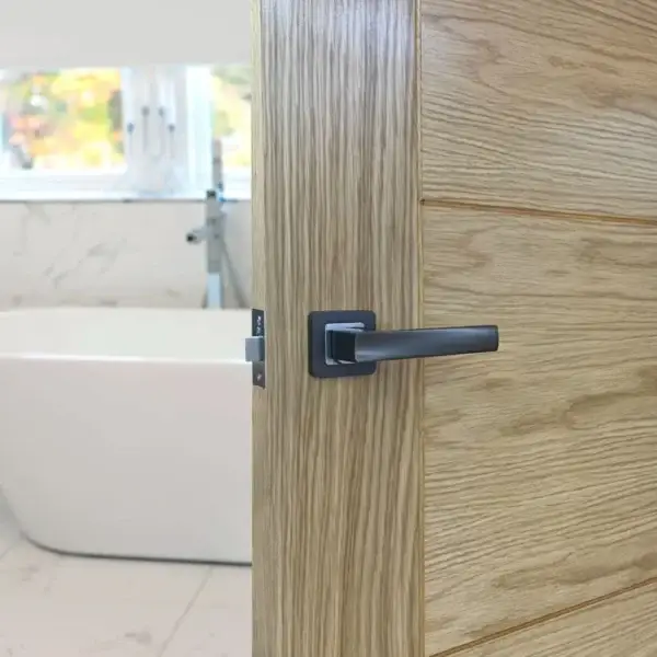 Denver Dark Grey Latch Pack - Image 3