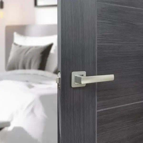 Denver Light Grey Latch Pack - Image 3
